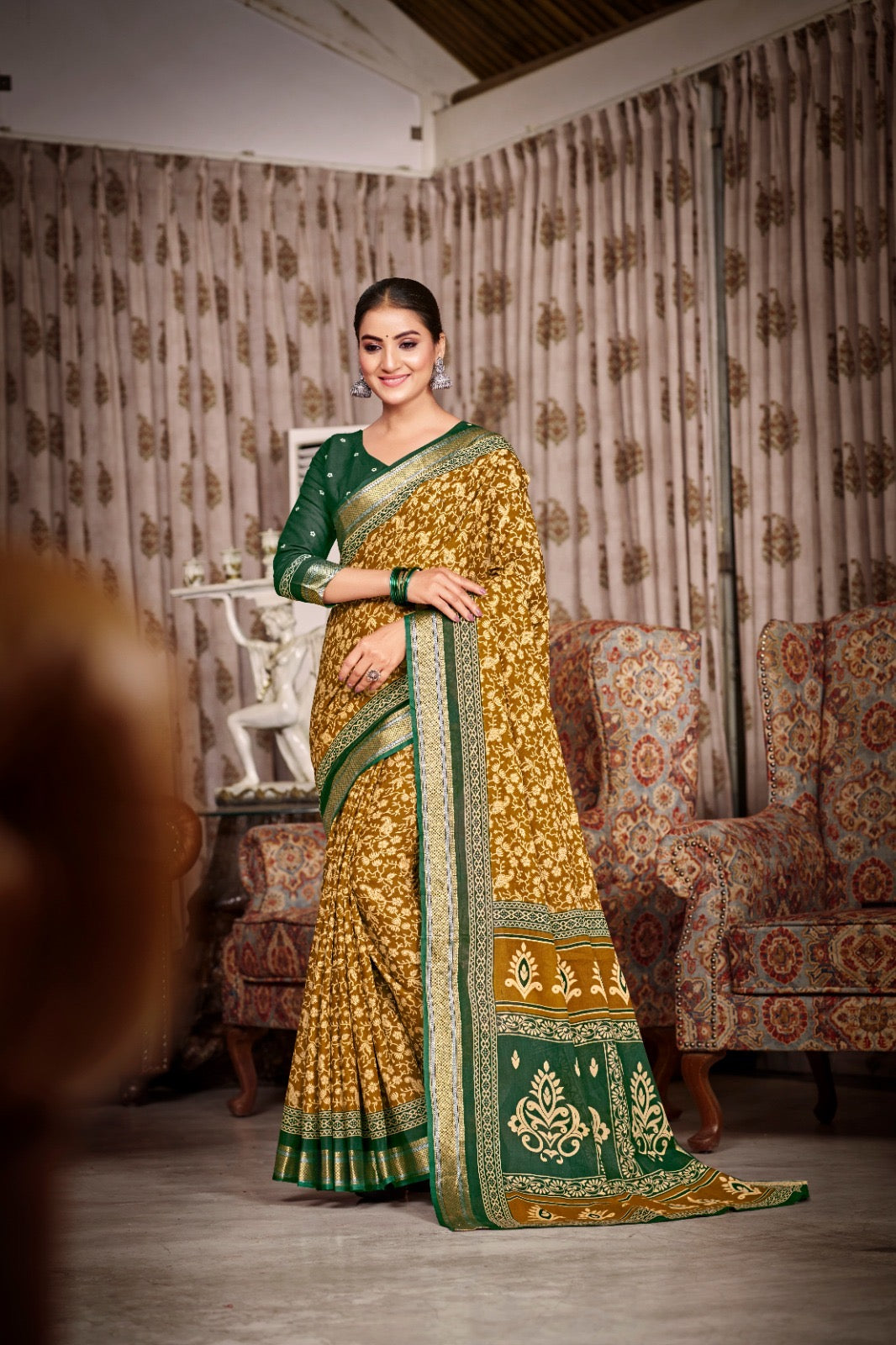 Pure Mal Mal Cotton Chatai Border Saree
