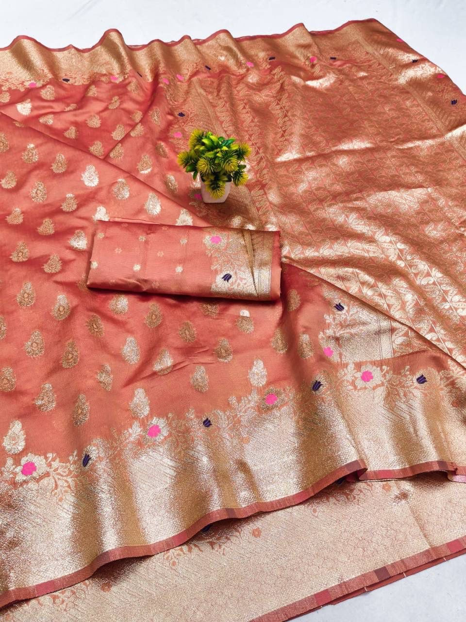 Pure Banarasi Silk Saree with Floral & Meenakari Design