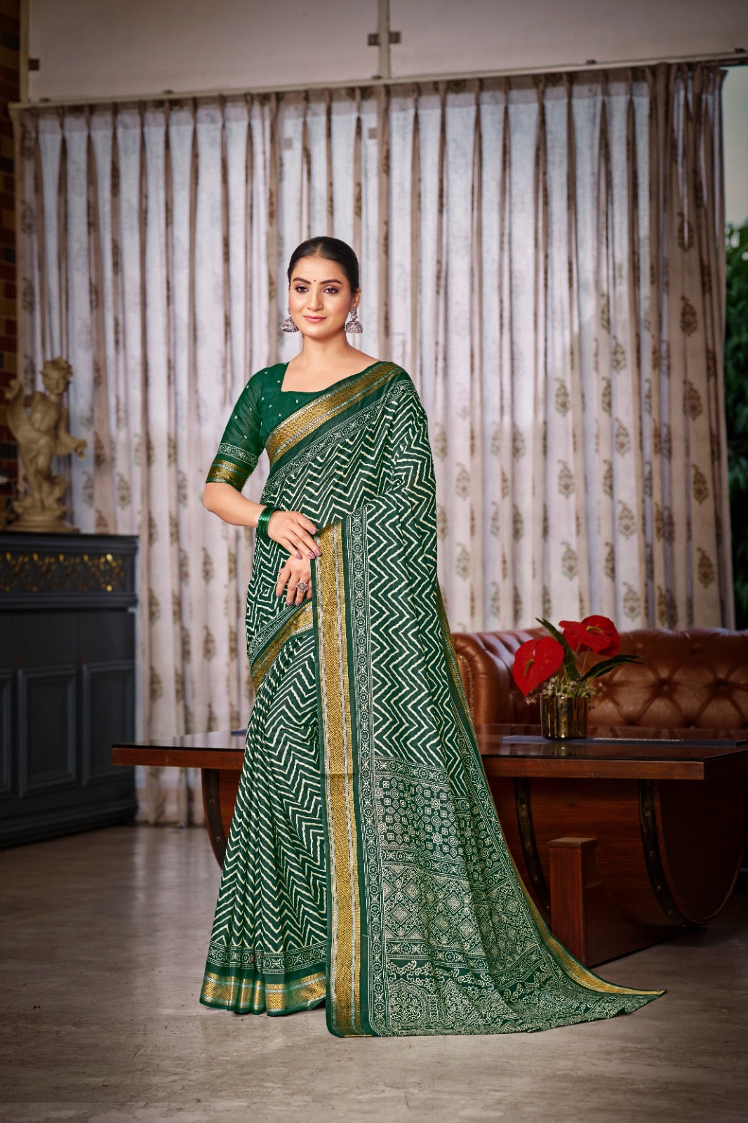 Pure Mal Mal Cotton Chatai Border Saree