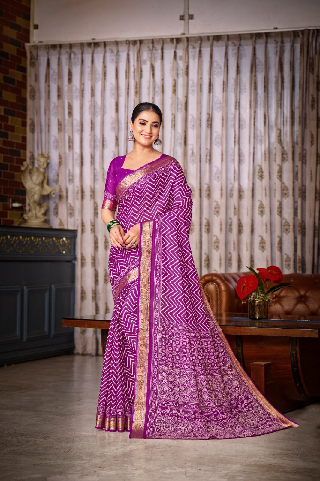 Pure Mal Mal Cotton Chatai Border Saree