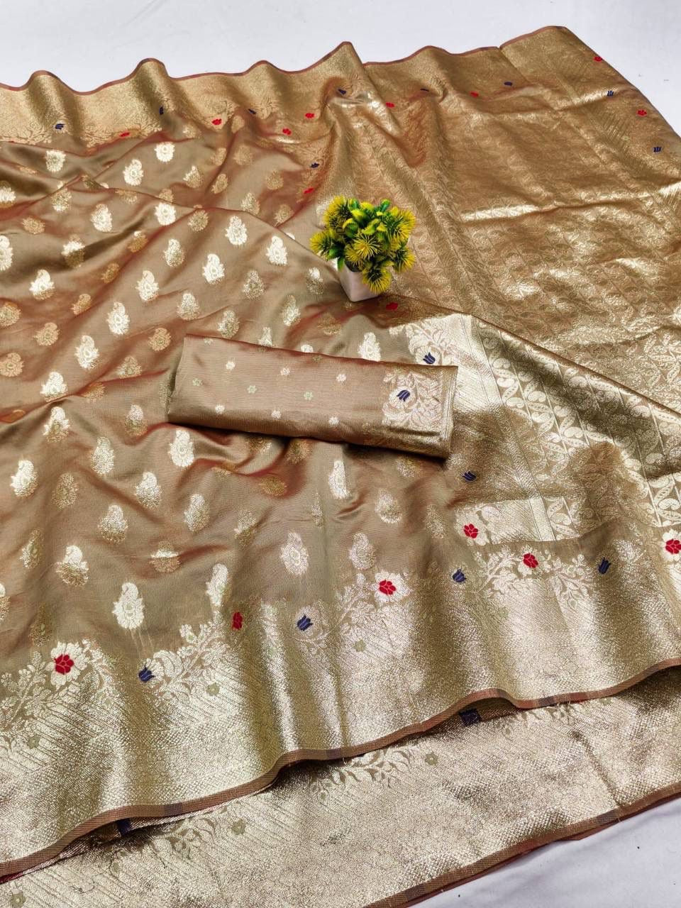 Pure Banarasi Silk Saree with Floral & Meenakari Design