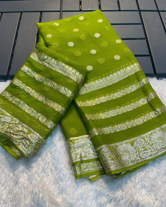 Viscose Georgette Saree with Contrast Running Blouse