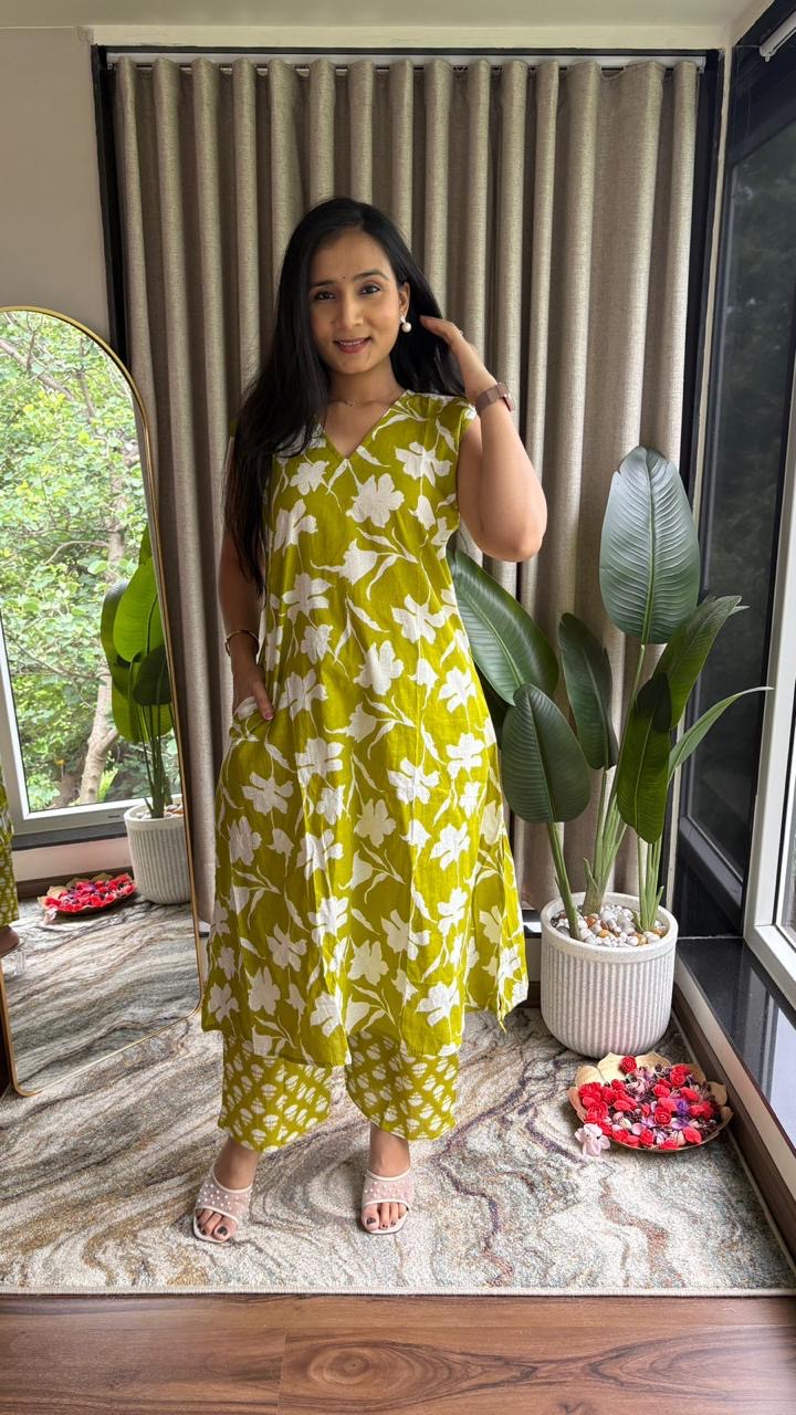 Sleeveless A-Line Kurti Palazzo Set